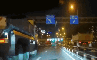 Video: 'Hung thần' ben náo loạn đại lộ Võ Văn Kiệt, CSGT xác định 2 người cầm lái