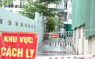 Video: Phong tỏa tòa nhà công ty ở Bình Thạnh có 20/81 nhân viên mắc COVID-19