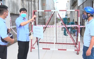 Video: Một nữ công nhân ở Đồng Nai ‘lên rẫy tự cách ly’, 6/8 người trong nhà dương tính