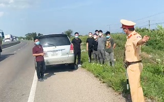 Video: Phát hiện xe chở 6 người Trung Quốc từ Kiên Giang đi Hà Nội, nghi nhập cảnh trái phép