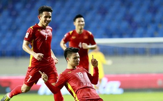 Video: Quang Hải nhận danh hiệu cầu thủ xuất sắc nhất trận thắng Indonesia 4-0