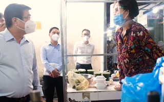 Video: Chợ Bình Thới sẽ triển khai hệ thống online cho bà con đăng ký giờ đi chợ