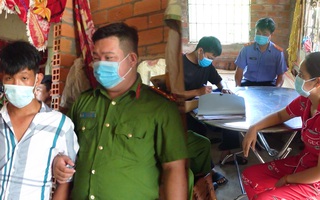 Video: Bắt thanh niên xông vào nhà bóp cổ cô gái cướp 2 nhẫn vàng