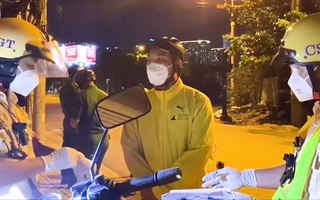 Video: Sau khi lập biên xử lí, CSGT Thủ Đức chở người vi phạm về nhà thăm vợ đang mang bầu