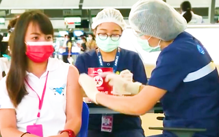 Video: Campuchia tăng cường kiểm soát biên giới với Việt Nam để chống dịch