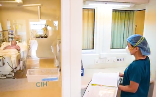 Video: Đã có 5 bệnh viện tư nhân 'chia lửa' điều trị bệnh nhân mắc COVID-19