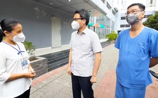 Video: Phó Thủ tướng Vũ Đức Đam gặp gỡ tình nguyện viên tại các bệnh viện dã chiến