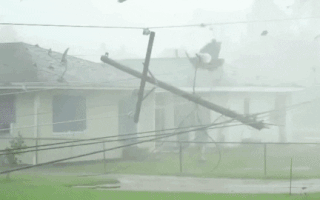 Video: Siêu bão Ida 240km/h đánh tan hoang nhiều nơi ở Mỹ