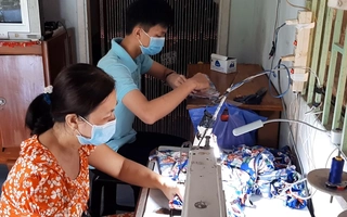 Cậu bé mồ côi cha thành thủ khoa vùng “đất học”