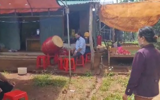 Video: Thương tâm 3 cha con bị nước lũ cuốn trôi trong đêm ở Gia Lai