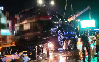 Video: Hiện trường ô tô 7 chỗ lao xuống hồ Xuân Hương, Đà Lạt làm 2 người tử vong