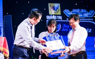 Video: 100 tân sinh viên Quảng Trị được 'Tiếp sức đến trường' ở mùa học bổng thứ 20