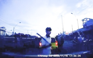 Video: Truy tìm nhóm người chặn xe tấn công tài xế ô tô trên quốc lộ 1