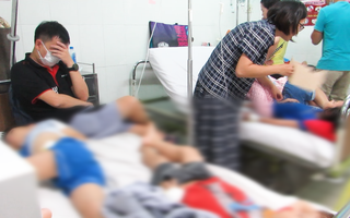 Video: Điều tra nguyên nhân nhiều học sinh Trường Ischool Nha Trang bị ngộ độc thực phẩm