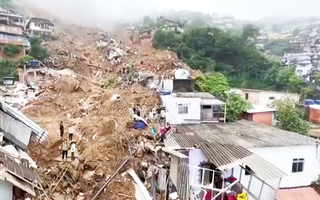Video: Lở đất kinh hoàng ở Brazil, hơn 136 người chết, 200 người còn mất tích