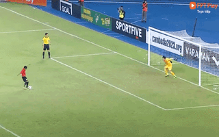 Video: Khoảnh khắc thủ môn Tuấn Hưng cản phá thành công cú sút của U23 Timor Leste