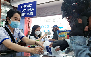 Video: Thuốc kháng virus điều trị COVID-19, không phải ai đến nhà thuốc mua cũng bán
