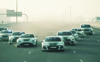 Video: Dàn 'xế khủng' tuần tra của cảnh sát Dubai 66 năm qua và trong tương lai