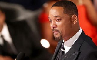 Video: Will Smith giữ nguyên tượng vàng nhưng bị cấm dự các lễ trao giải Oscar trong 10 năm