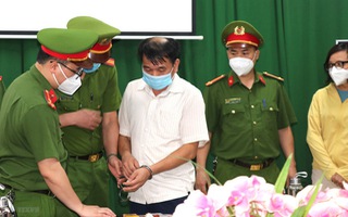 Video: Bắt tạm giam giám đốc CDC Hà Giang và 2 thuộc cấp nhận hối lộ của Việt Á