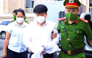 Video: Cựu thứ trưởng Trương Quốc Cường hầu tòa trong vụ thuốc giả liên quan VN Pharma
