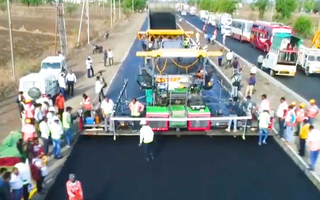 Video: Ấn Độ làm cách nào để hoàn thành 75km cao tốc chưa tới 5 ngày, lập kỷ lục Guinness thế giới?