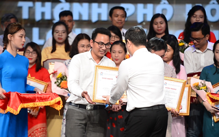 Video: Trao giải báo chí TP.HCM năm 2022, báo Tuổi Trẻ đoạt 7 giải, có 2 giải nhất