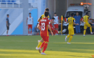 Video: Xem lại pha đánh đầu của Mạnh Dũng mở tỉ số 1-0 cho U23 Việt Nam trước U23 Malaysia
