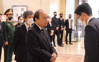 Video: Chủ tịch nước, thủ tướng và lãnh đạo TP.HCM chia buồn, ghi sổ tang cố thủ tướng Abe