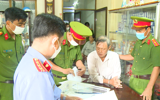 Video: Lừa đảo gần 1 tỉ đồng, cựu chủ tịch hội đồng quản trị quỹ tín dụng bị bắt