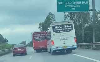 Video: Triệu tập 2 tài xế xe khách lạng lách, chèn ép nhau trên cao tốc Hà Nội - Thái Nguyên
