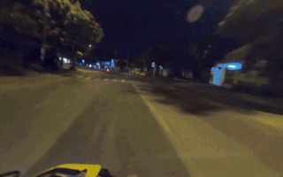 Video: Nổ súng khống chế 2 thanh niên tông xe vào cảnh sát ở Đà Nẵng
