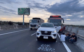 Video: Cao tốc TP.HCM - Trung Lương xảy ra tai nạn liên hoàn giữa 5 xe, giao thông ùn ứ