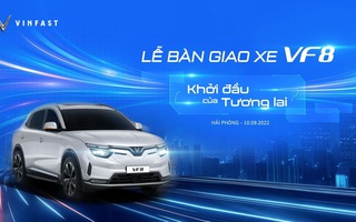 Trực tiếp: Mẫu xe điện thông minh VinFast - VF 8 đến tay khách hàng Việt Nam