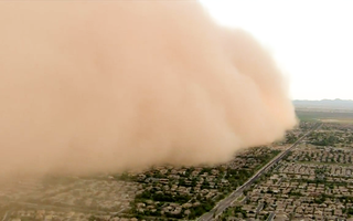 Video: Bão cát cao 1.800m càn quét kinh hoàng nhiều thành phố ở Mỹ