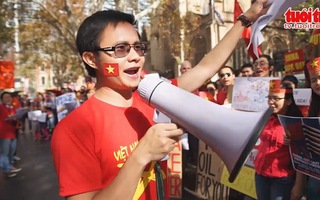 Cộng đồng Người Việt tại Sydney biểu tình phản đối Trung Quốc – Kêu gọi hoà bình trên Biển Đông