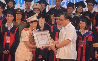 Tuyên dương 88 thủ khoa đại học tại Hà Nội