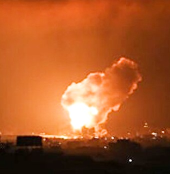 Israel tấn công trả đũa Iran, tên lửa rơi gần sân bay?