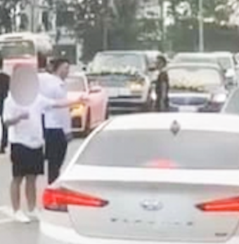 Đoàn xe đón dâu dừng giữa đường chụp ảnh: Khởi tố Hải 'idol' cùng 3 bị can