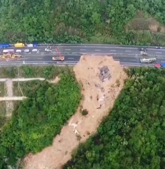 Sập đường cao tốc ở Trung Quốc: Nạn nhân thiệt mạng tăng lên 36 người