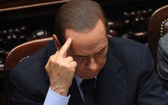 Ông Berlusconi với "trái tim rớm máu"