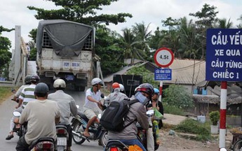 Nghẽn mạch giao thông đồng bằng sông Cửu Long