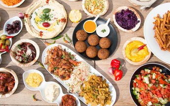 Tháng Ramadan và bài toán dinh dưỡng thể thao