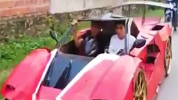 Chàng trai Quảng Ninh tự chế siêu xe Ferrari vô lăng xe đạp