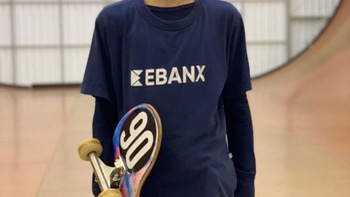 Người đầu tiên trên thế giới trượt ván xoay 1.080 độ là cậu bé 11 tuổi