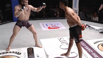 Võ sĩ MMA bị knock-out vì đưa mặt 'xin đòn' đối thủ