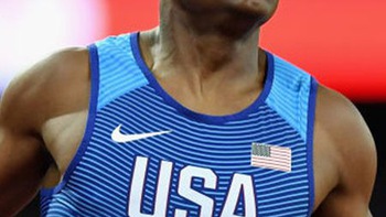 Nhà vô địch thế giới 100m bị cấm thi đấu vì... mải mê shoping