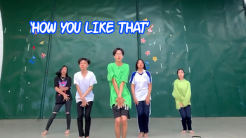 Tròn mắt với nhóm học sinh nhảy cover "How you like that" của Blackpink