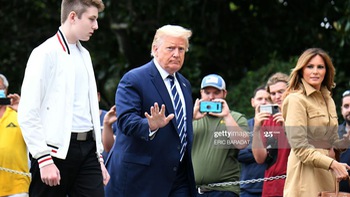 Barron Trump cao hơn bố trong lần đầu xuất hiện sau dịch COVID-19