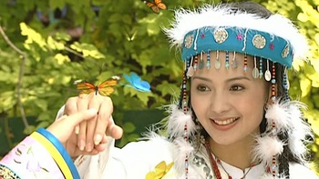 Cảnh Hàm Hương gọi bướm trong ‘Hoàn Châu cách cách’ năm 1998 tiêu tốn 14 tỉ